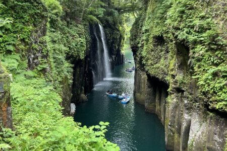 Takachiho Bus tour!!Top power spots in Japan where is a nature created a mysterious sacred atmosphere  【DI-M003-52】